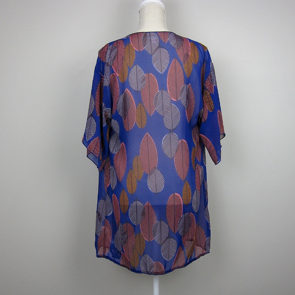 LuLaRoe Monroe kimono - Picture 3 of 6